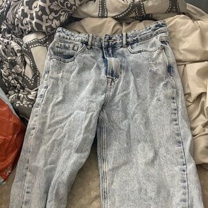 Stylish Light Wash Jeans